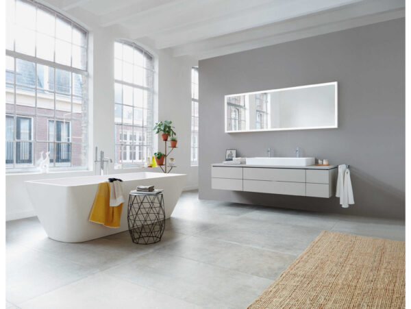 DUR7004300000000903_zm quiet luxury